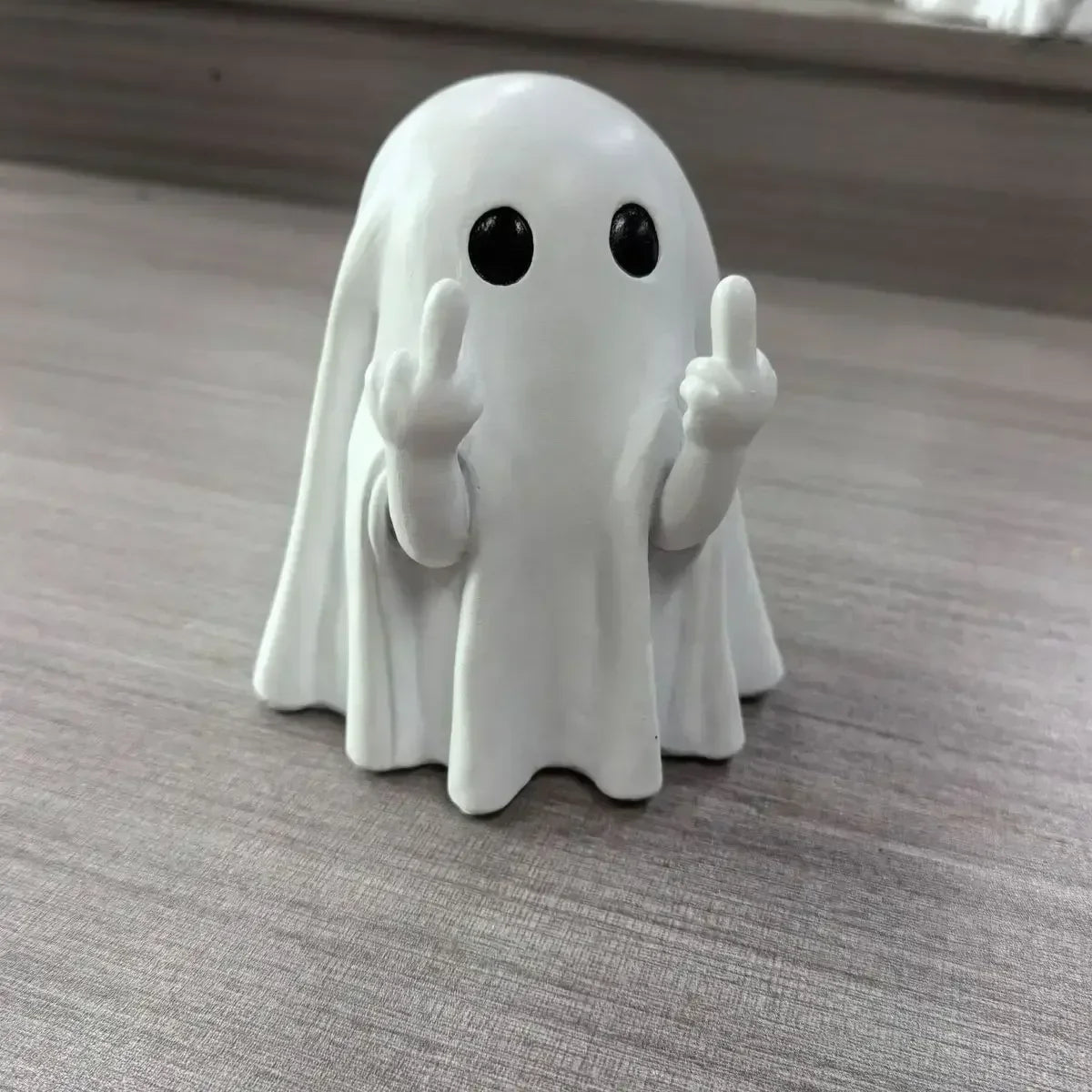 Funny Resin 8.5 inch Ghost Statue – Halloween Middle Finger Tabletop Decor